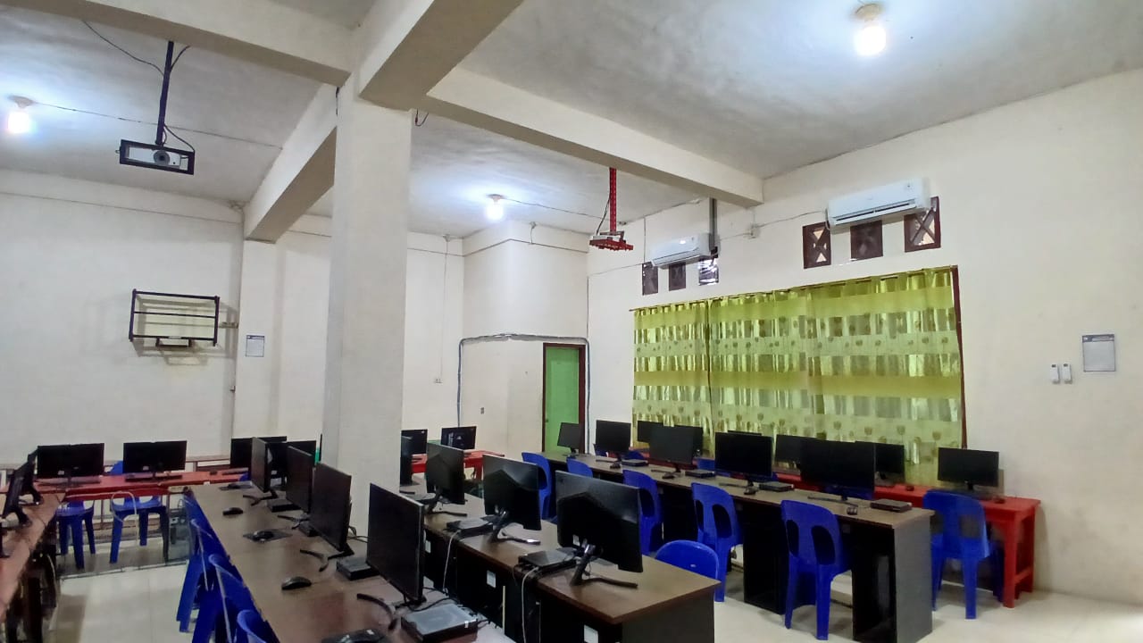 Ruang Lab Komputer